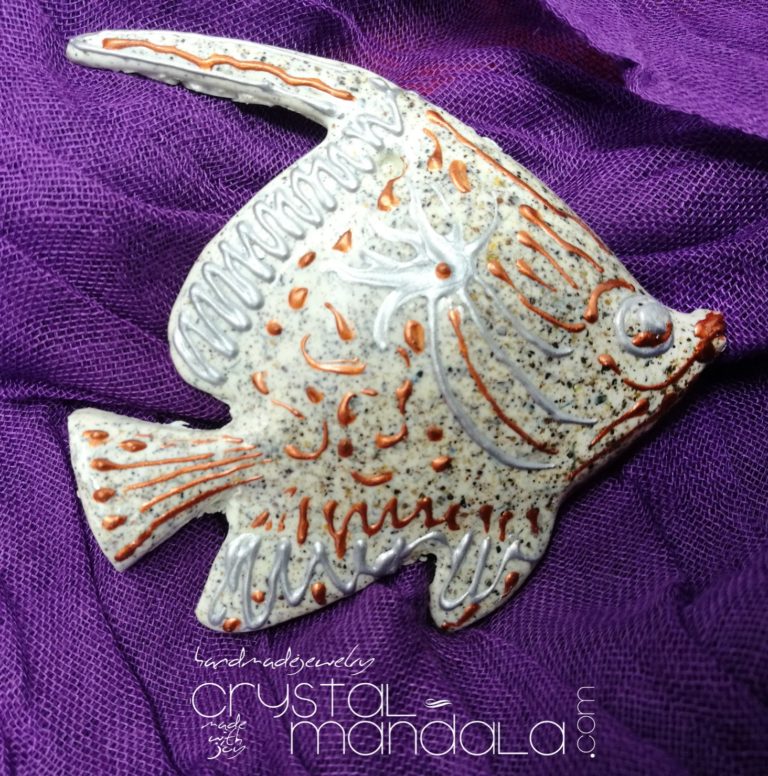 Pesce dipinto a mano, ippocampo realizzato a mano - Crystal-mandala. Pesci scolpiti a mano. Decorazioni in resina, sculture fatte a mano. Dipinte a mano.