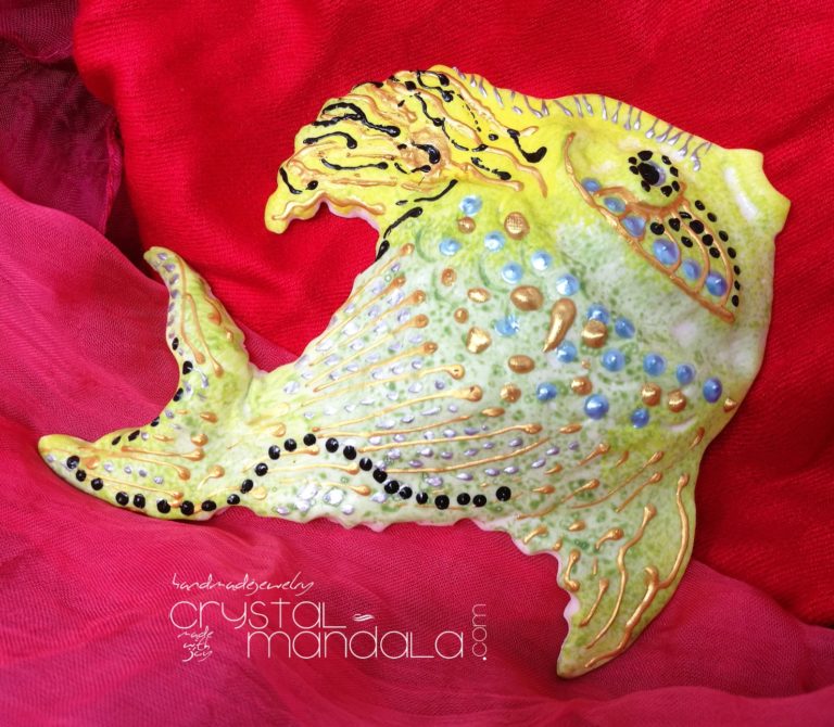 Pesce dipinto a mano, ippocampo realizzato a mano - Crystal-mandala. Pesci scolpiti a mano. Decorazioni in resina, sculture fatte a mano. Dipinte a mano.