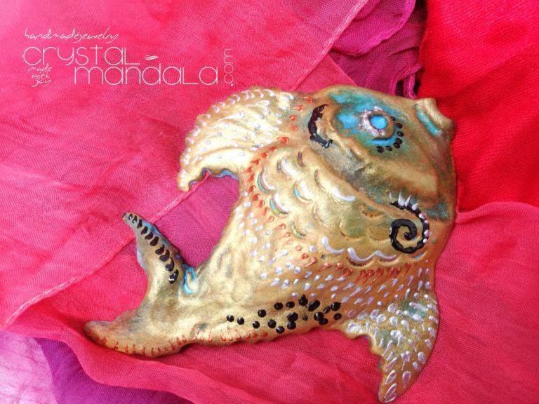 Pesce dipinto a mano, ippocampo realizzato a mano - Crystal-mandala. Pesci scolpiti a mano. Decorazioni in resina, sculture fatte a mano. Dipinte a mano.