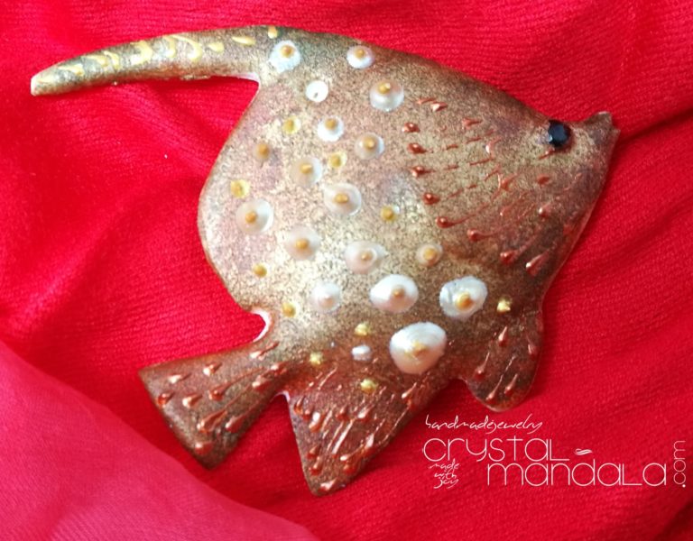 Pesce dipinto a mano, ippocampo realizzato a mano - Crystal-mandala. Pesci scolpiti a mano. Decorazioni in resina, sculture fatte a mano. Dipinte a mano.