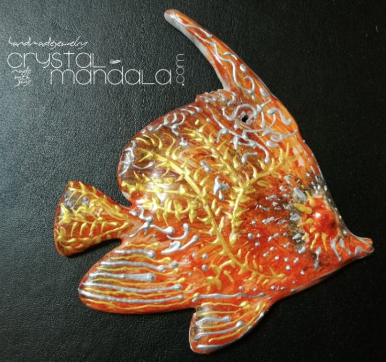Pesce dipinto a mano, ippocampo realizzato a mano - Crystal-mandala. Pesci scolpiti a mano. Decorazioni in resina, sculture fatte a mano. Dipinte a mano. Clay fish, handmade fish. Ceramic fish.