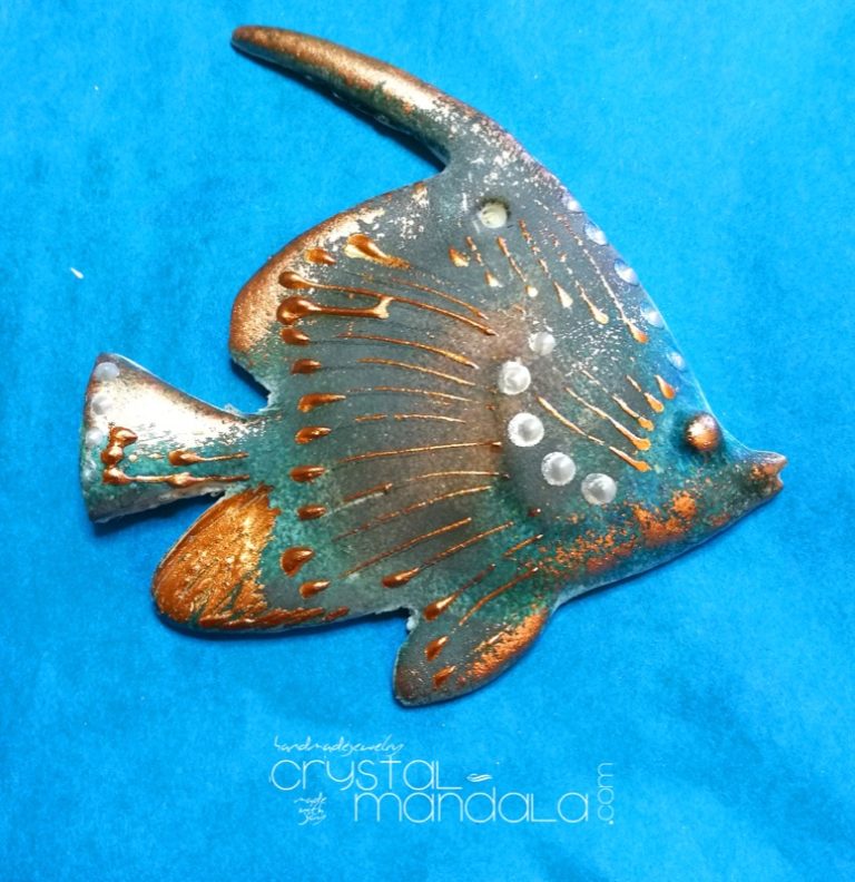 Pesce dipinto a mano, ippocampo realizzato a mano - Crystal-mandala. Pesci scolpiti a mano. Decorazioni in resina, sculture fatte a mano. Dipinte a mano.
