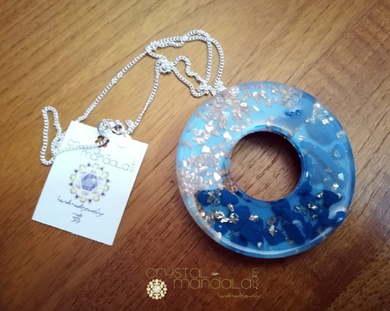 fine handmade jewelry, beaded necklace, Ciondolo cristalli, Beading Pendant, bead embroidery - by #machegioia® - #crystal-mandala.com gioielli fatti a mano, gioielli con cristalli, Enchanted collection, gioielli in tessitura, gioielli su commissione