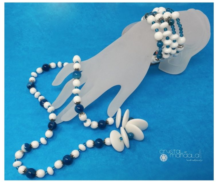 Handmade jewelry Made in Italy. Gioielli Crystal-Mandala, #CrystalMandala_gioielli, Crystal Mandala Gioielli, fine handmade jewelry, beaded necklace, Ciondolo cristalli, Beading Pendant, bead embroidery - by #machegioia® - #crystal-mandala.com gioielli fatti a mano, gioielli con cristalli, Enchanted collection, gioielli in tessitura, gioielli su commissione