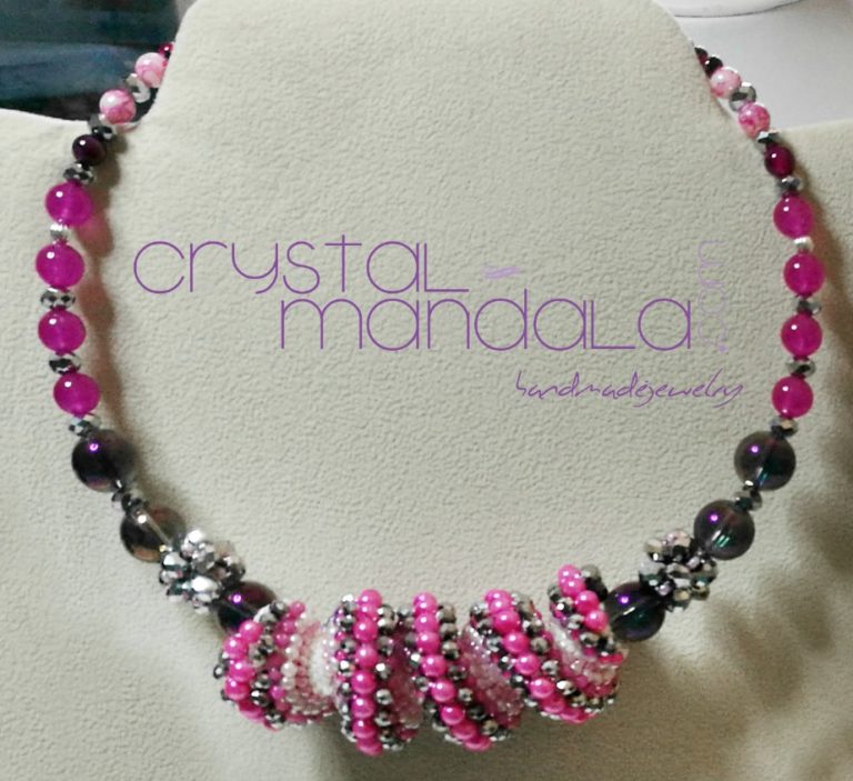 fine handmade jewelry, beaded necklace, Ciondolo cristalli, Beading Pendant, bead embroidery - by #machegioia® - #crystal-mandala.com gioielli fatti a mano, gioielli con cristalli, Enchanted collection, gioielli in tessitura, gioielli su commissione