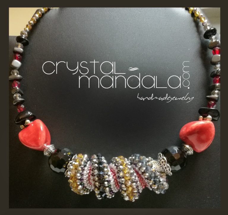fine handmade jewelry, beaded necklace, Ciondolo cristalli, Beading Pendant, bead embroidery - by #machegioia® - #crystal-mandala.com gioielli fatti a mano, gioielli con cristalli, Enchanted collection, gioielli in tessitura, gioielli su commissione