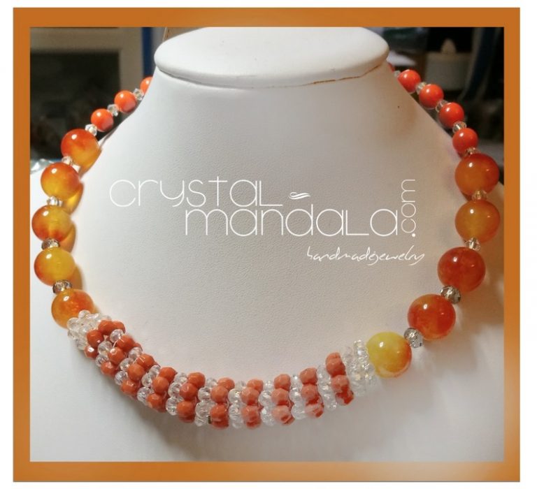 Handmade jewelry Made in Italy. Gioielli Crystal-Mandala, #CrystalMandala_gioielli, Crystal Mandala Gioielli, fine handmade jewelry, beaded necklace, Ciondolo cristalli, Beading Pendant, bead embroidery - by #machegioia® - #crystal-mandala.com gioielli fatti a mano, gioielli con cristalli, Enchanted collection, gioielli in tessitura, gioielli su commissione
