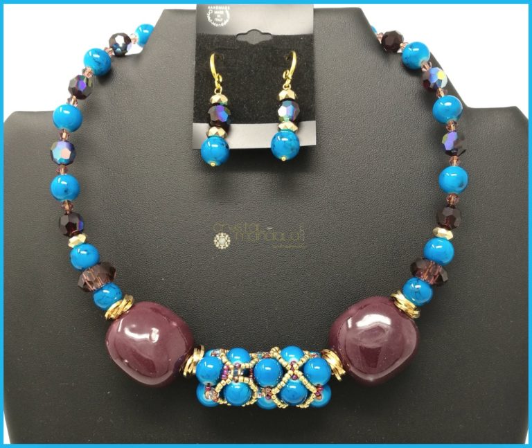 fine handmade jewelry, beaded necklace, Ciondolo cristalli, Beading Pendant, bead embroidery - by #machegioia® - #crystal-mandala.com gioielli fatti a mano, gioielli con cristalli, Enchanted collection, gioielli in tessitura, gioielli su commissione