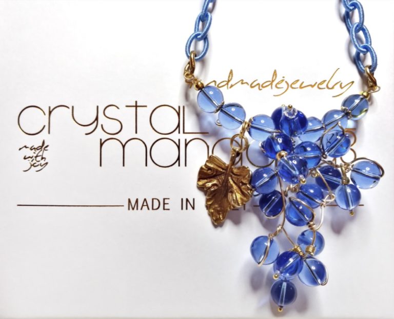 fine handmade jewelry, beaded necklace, Ciondolo cristalli, Beading Pendant, bead embroidery - by #machegioia® - #crystal-mandala.com gioielli fatti a mano, gioielli con cristalli, Enchanted collection, gioielli in tessitura, gioielli su commissione