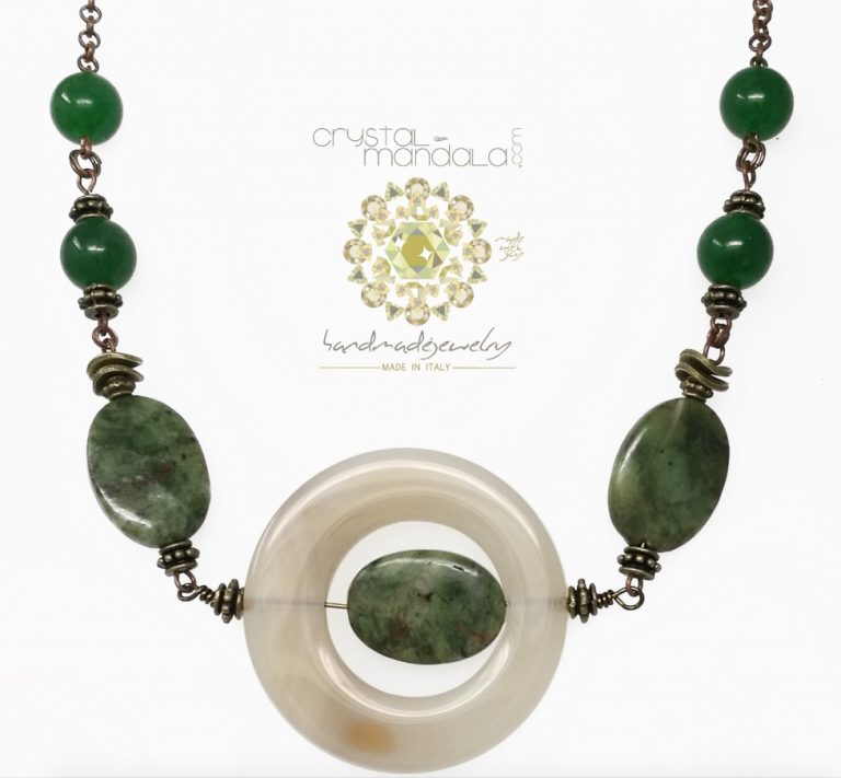 Gioielli Crystal-Mandala, #CrystalMandala_gioielli, Crystal Mandala Gioielli, fine handmade jewelry, beaded necklace, Ciondolo cristalli, Beading Pendant, bead embroidery - by #machegioia® - #crystal-mandala.com gioielli fatti a mano, gioielli con cristalli, Enchanted collection, gioielli in tessitura, gioielli su commissione