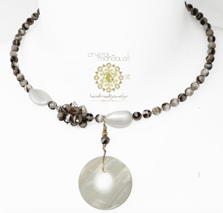 Gioielli Crystal-Mandala, #CrystalMandala_gioielli, Crystal Mandala Gioielli, fine handmade jewelry, beaded necklace, Ciondolo cristalli, Beading Pendant, bead embroidery - by #machegioia® - #crystal-mandala.com gioielli fatti a mano, gioielli con cristalli, Enchanted collection, gioielli in tessitura, gioielli su commissione