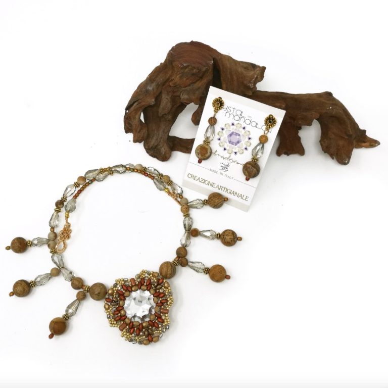 Crystal-Mandala Jewelry, Gioielli Crystal-Mandala, #CrystalMandala_gioielli, #machegioia, machegioia, Crystal Mandala Gioielli, fine handmade jewelry, beaded necklace, Ciondolo cristalli, Beading Pendant, bead embroidery - by #machegioia® - #crystal-mandala.com gioielli fatti a mano, gioielli con cristalli, Enchanted collection, gioielli in tessitura, gioielli su commissione