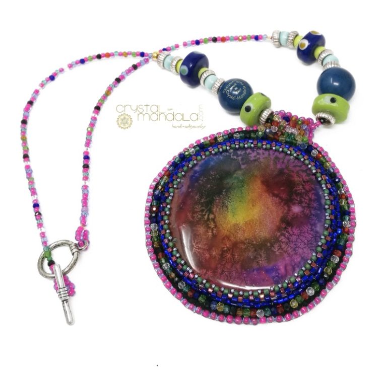 Crystal-Mandala Jewelry, Gioielli Crystal-Mandala, #CrystalMandala_gioielli, #machegioia, machegioia, Crystal Mandala Gioielli, fine handmade jewelry, beaded necklace, Ciondolo cristalli, Beading Pendant, bead embroidery - by #machegioia® - #crystal-mandala.com gioielli fatti a mano, gioielli con cristalli, Enchanted collection, gioielli in tessitura, gioielli su commissione